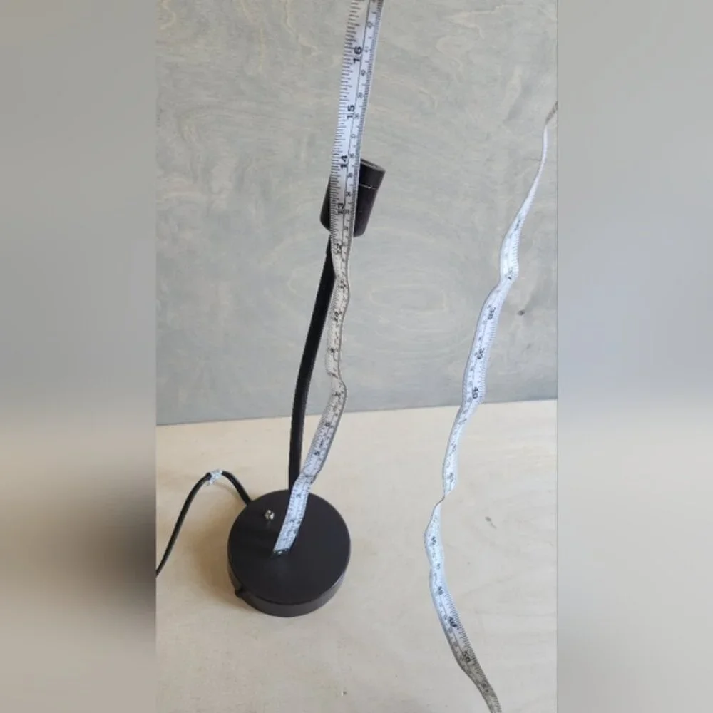 Wall‎ Mounted Plug In Adjustable Reading Lamp - Picture 5 of 10